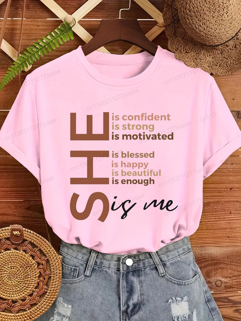 Black Women She Is Me Print T-shirt for Women Short Sleeve Women T Shirt Tops Black History Graphic T Shirts Harajuku Streetwear