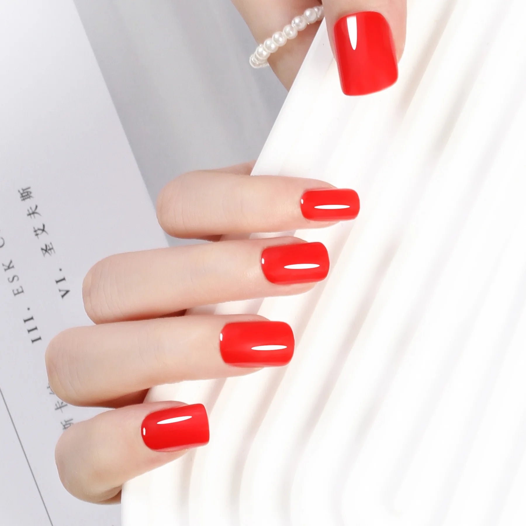 Short Full Press on Nails 24 Pcs False Nails Set Stick on Nails High Quality Reusable Fake Nails Solid Color Design Nail Art