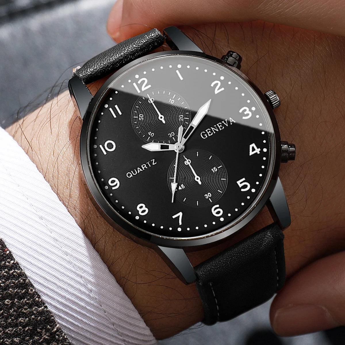 Fashion Men Business Watches Casual Leather Strap Mens Analog Quartz Watch Clock Gift Reloj Hombre（Without Box）