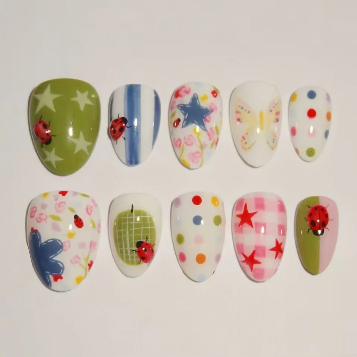 24PCS Sweet Short Round Press on Nails Cute 3D Fruit Blue Stripes Almond False Nails Wearable Lemon Patterns French Ins Manicure