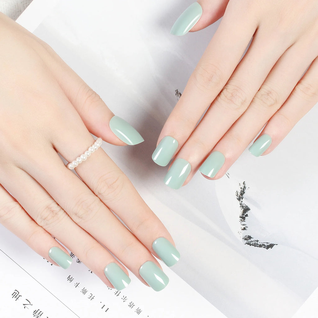 Short Full Press on Nails 24 Pcs False Nails Set Stick on Nails High Quality Reusable Fake Nails Solid Color Design Nail Art
